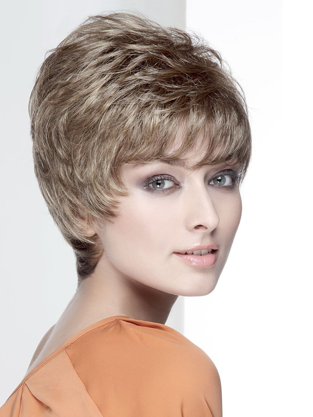 ADRIANA Parrucca in fibra sintetica