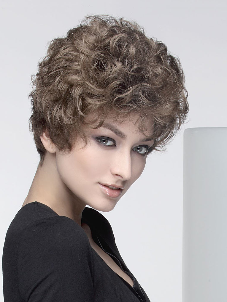 SABINA Parrucca in fibra sintetica